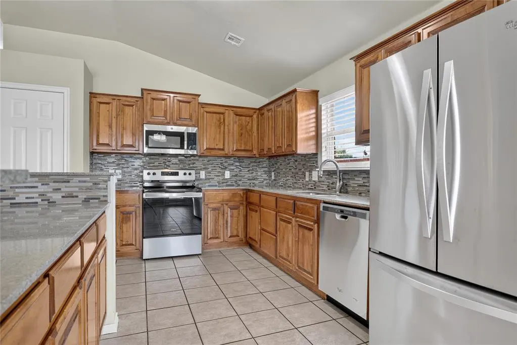 Photo 19 — 18109 Montoro Way, Edmond, OK 73012