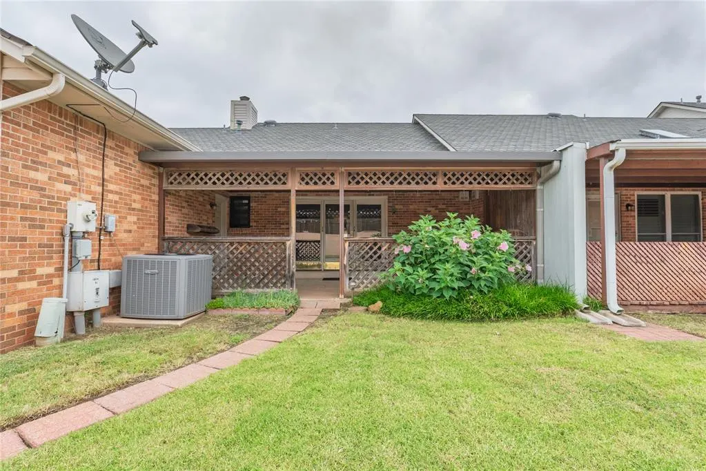 Photo 32 — 536 Lakeside Court, Shawnee, OK 74801