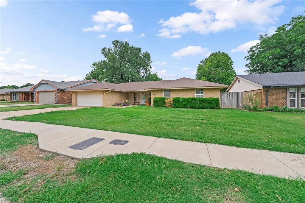 Photo 6 — 7601 Eastgate Drive, Oklahoma City, OK 73162
