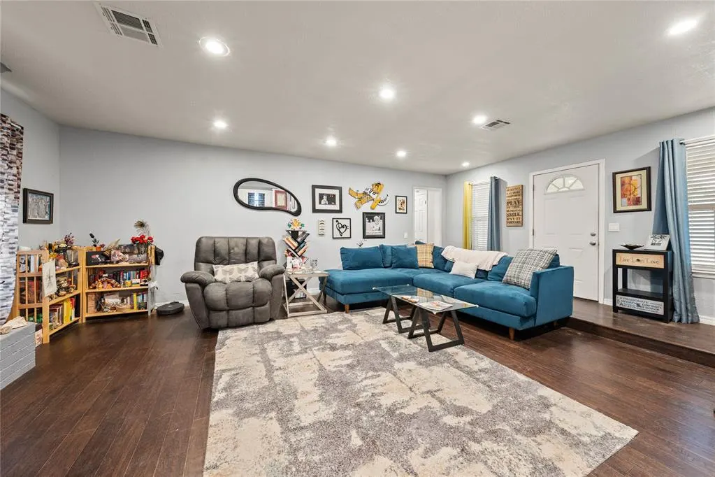 Photo 11 — 7601 Eastgate Drive, Oklahoma City, OK 73162