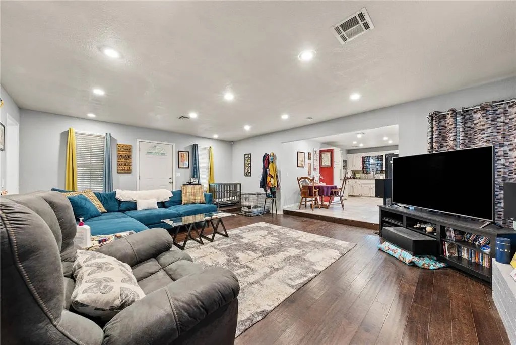 Photo 13 — 7601 Eastgate Drive, Oklahoma City, OK 73162