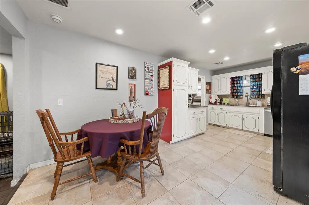 Photo 16 — 7601 Eastgate Drive, Oklahoma City, OK 73162