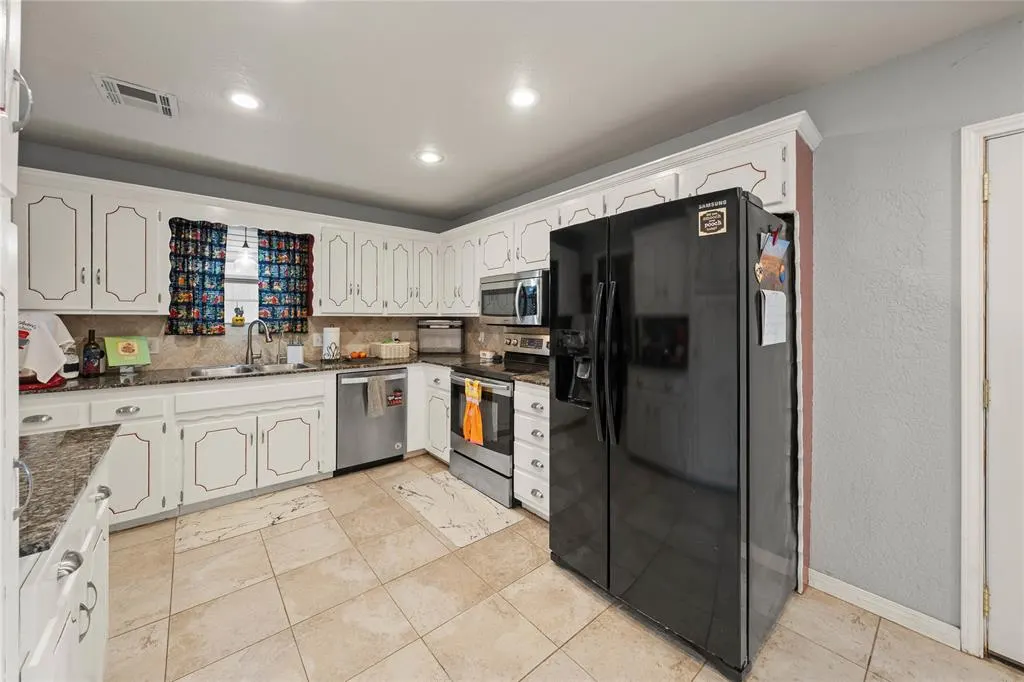 Photo 20 — 7601 Eastgate Drive, Oklahoma City, OK 73162