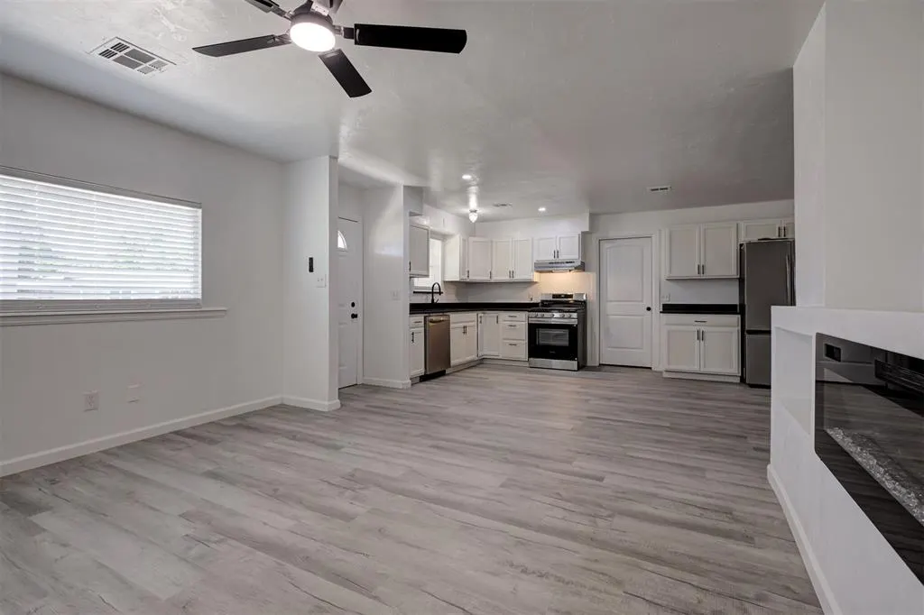 Photo 10 — 433 NW 87th Street, Oklahoma City, OK 73114