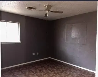 Photo 6 — 102 NE 5th Street, Moore, OK 73160