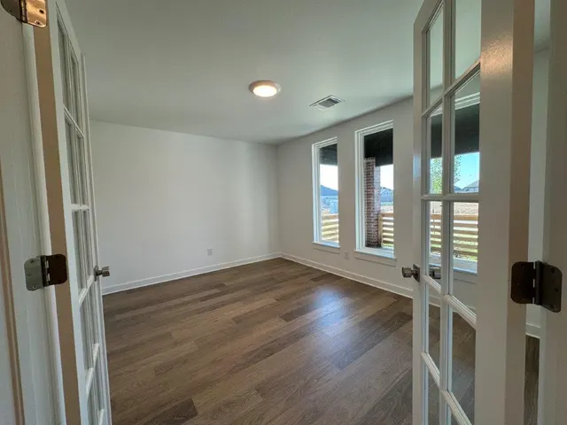 Photo 5 — 11104 NW 132nd Street, Yukon, OK 73099