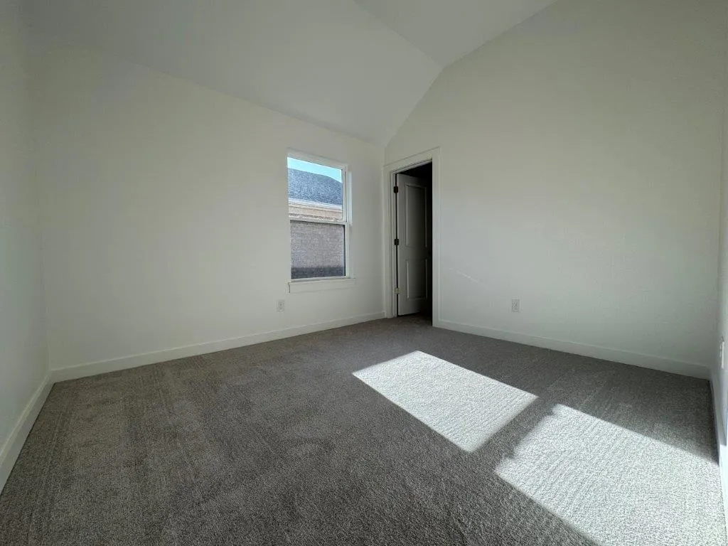 Photo 8 — 11104 NW 132nd Street, Yukon, OK 73099