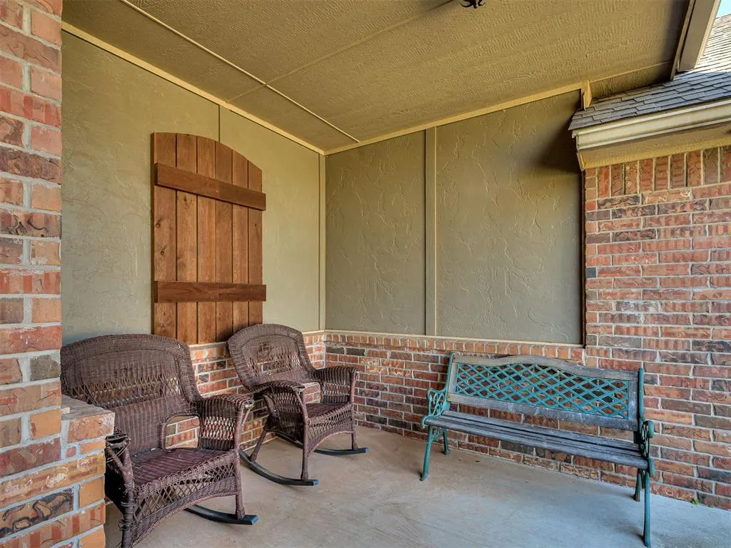 Photo 4 — 4612 Kentucky Ridge Drive, Mustang, OK 73064
