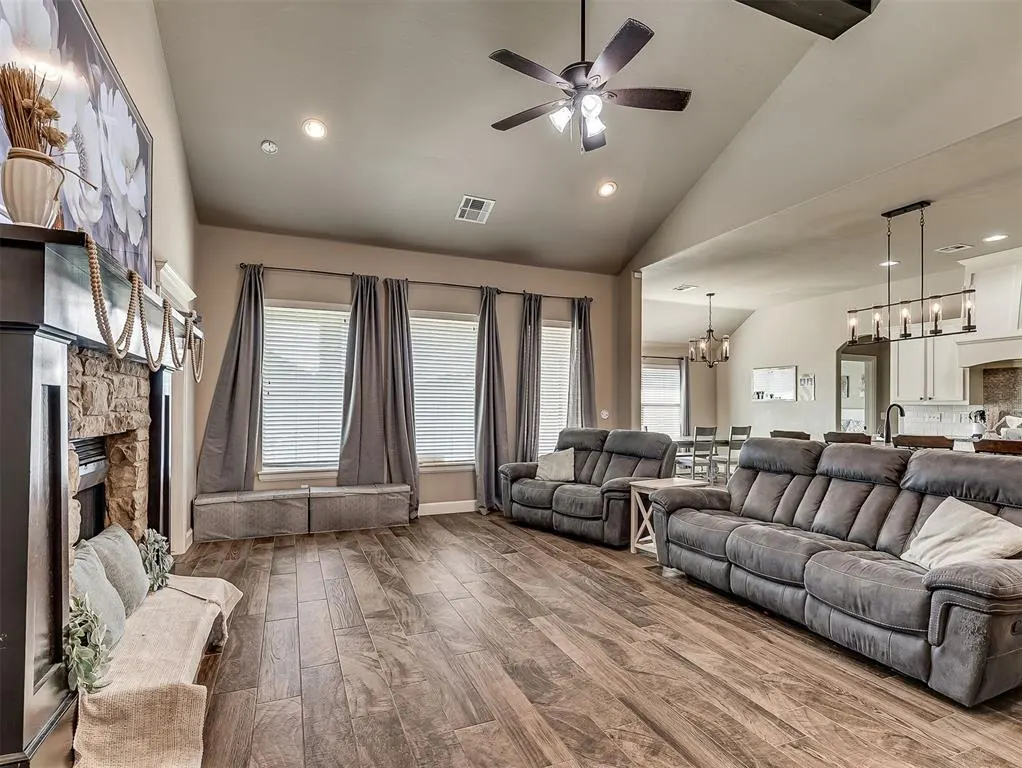 Photo 6 — 4612 Kentucky Ridge Drive, Mustang, OK 73064