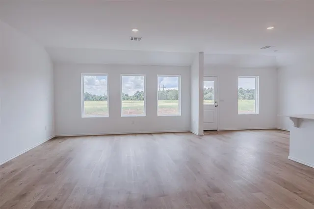 Photo 2 — 944 Red Barn Road, Newcastle, OK 73065