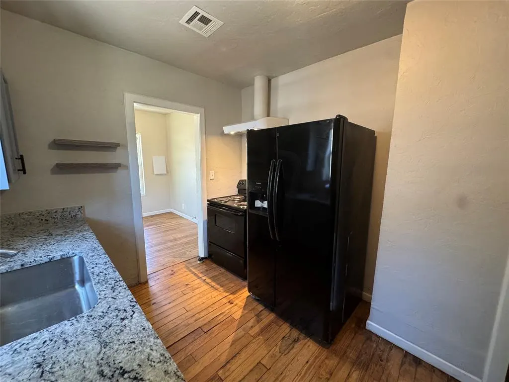 Photo 8 — 2524 NE 14th Street, Oklahoma City, OK 73117