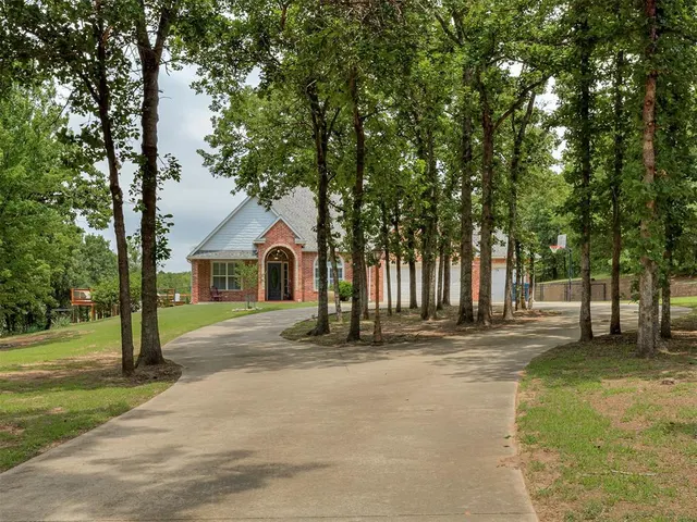 Photo 2 — 15325 SE 44th Street, Choctaw, OK 73020