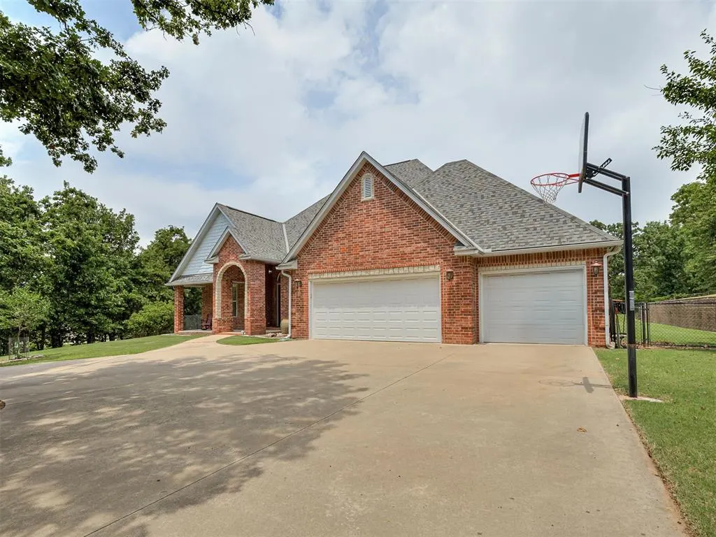 Photo 3 — 15325 SE 44th Street, Choctaw, OK 73020