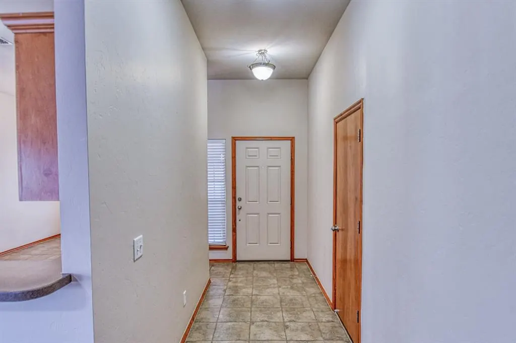 Photo 3 — 13309 SW 3rd Street, Yukon, OK 73099