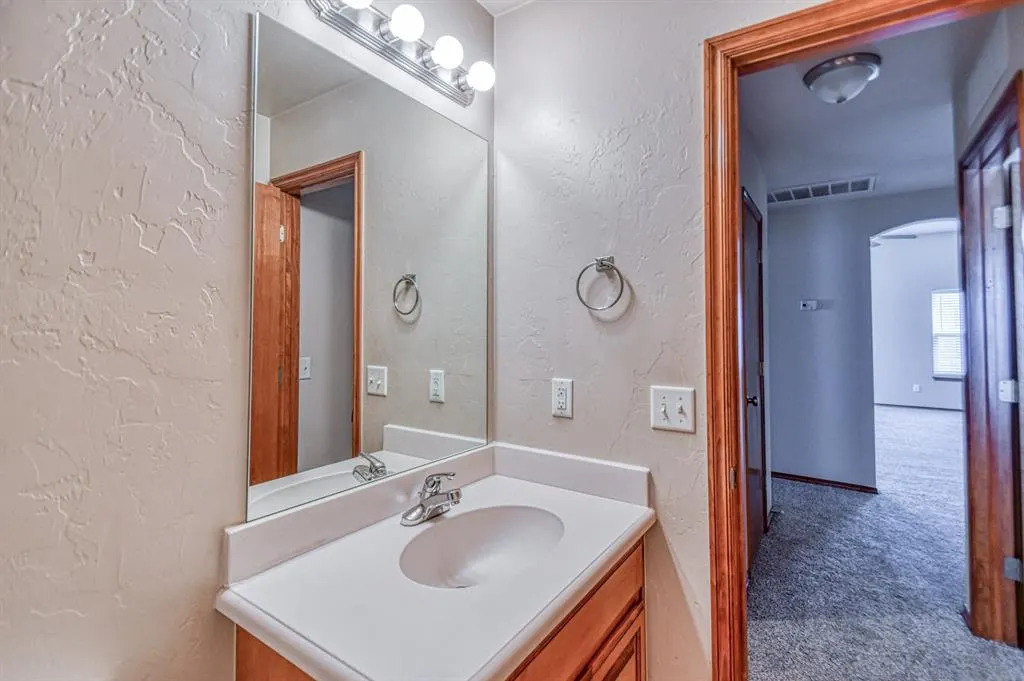 Photo 23 — 13309 SW 3rd Street, Yukon, OK 73099