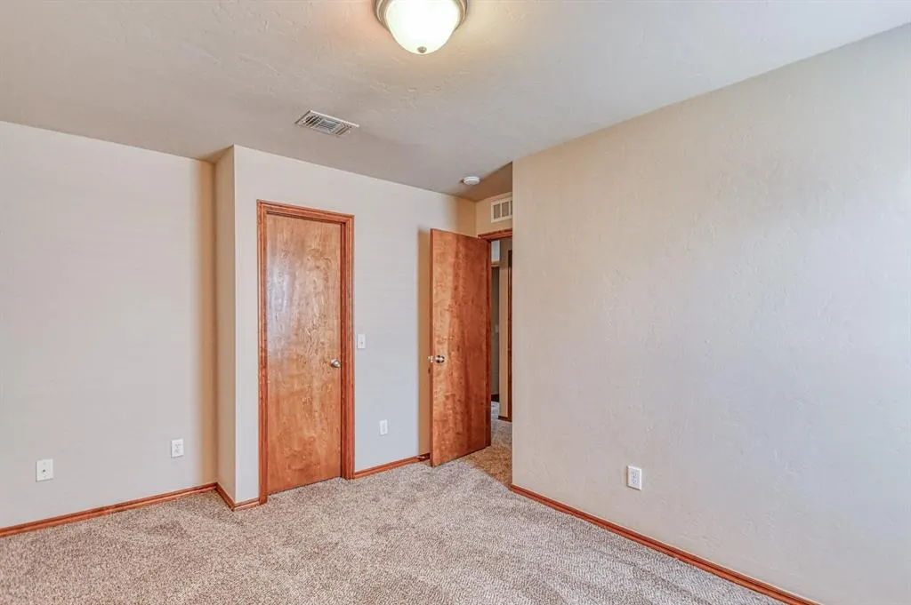 Photo 26 — 13309 SW 3rd Street, Yukon, OK 73099