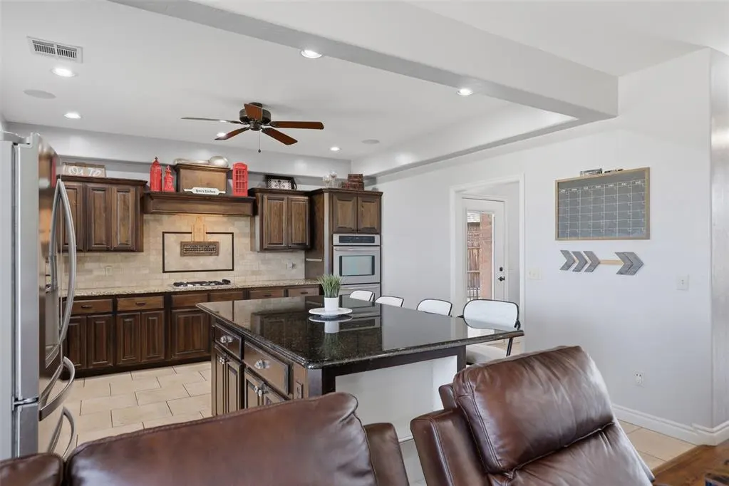 Photo 15 — 9329 NW 134th Terrace, Yukon, OK 73099