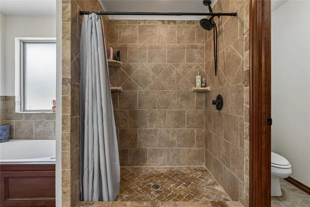 Photo 28 — 5050 Pond Drive, Harrah, OK 73045