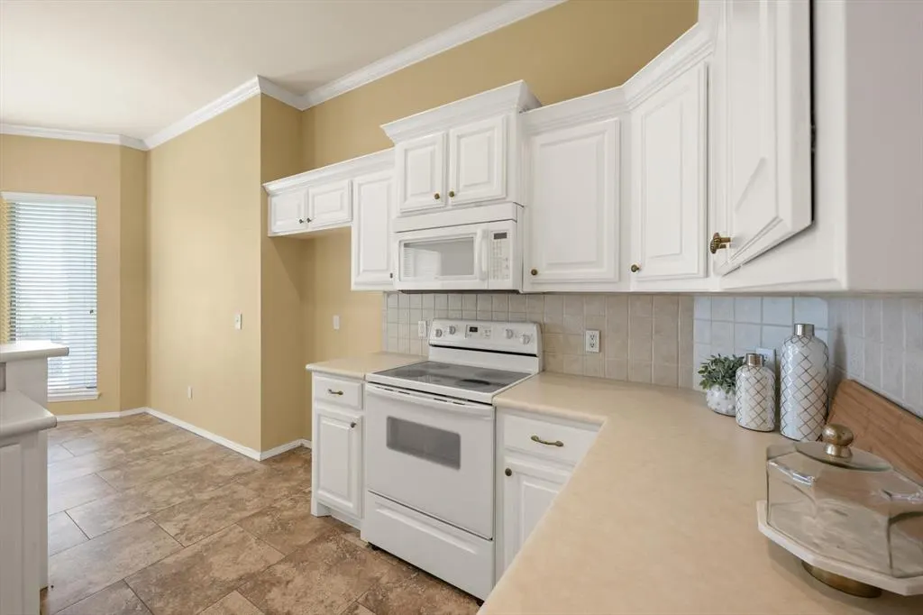 Photo 12 — 2805 NW 168th Street, Edmond, OK 73012