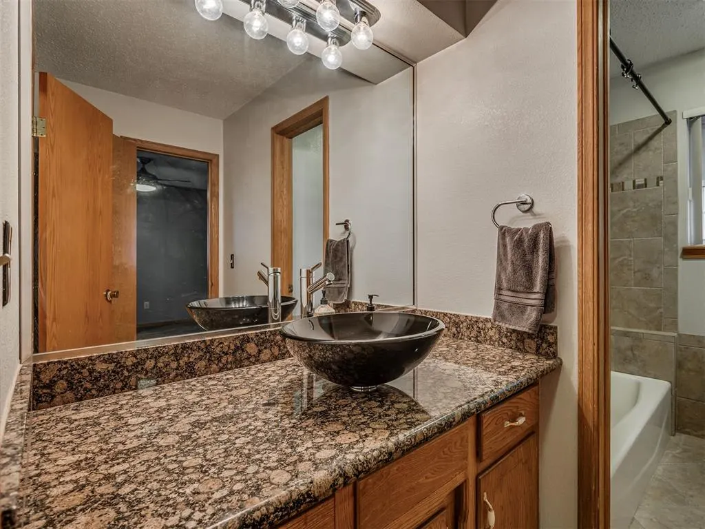 Photo 19 — 6309 S Robinson Drive, Oklahoma City, OK 73139