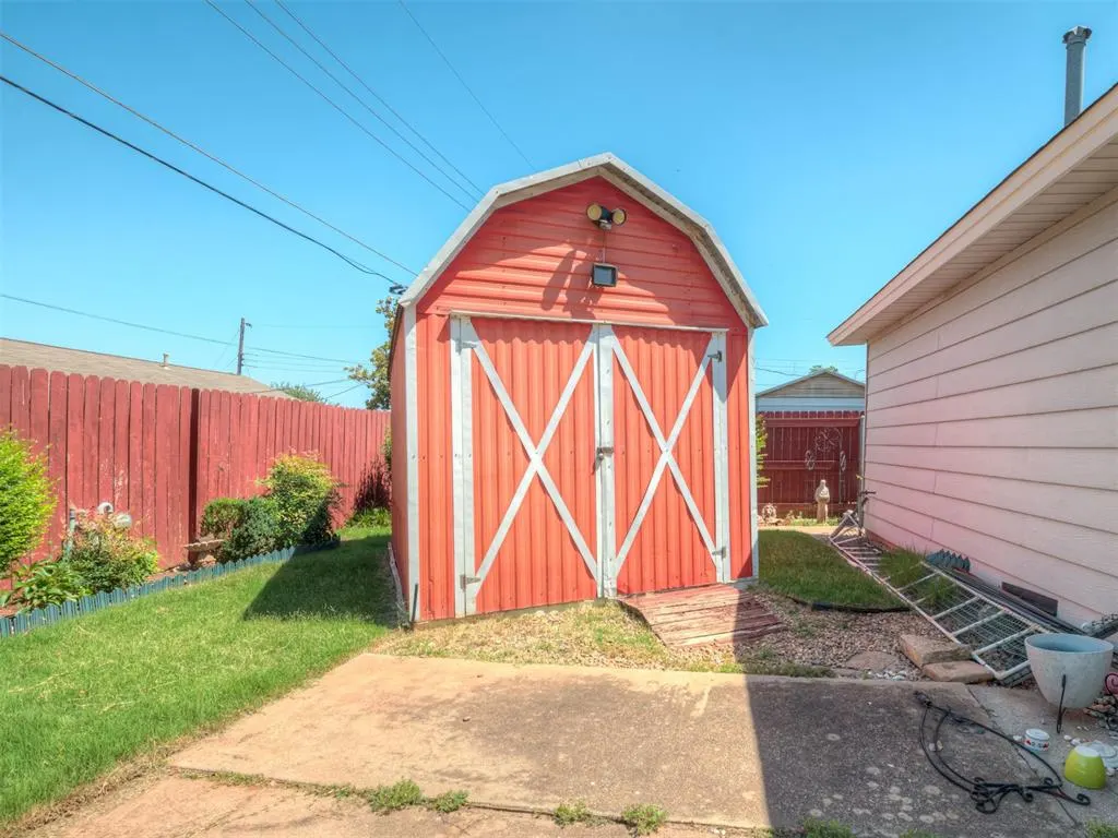 Photo 35 — 6309 S Robinson Drive, Oklahoma City, OK 73139