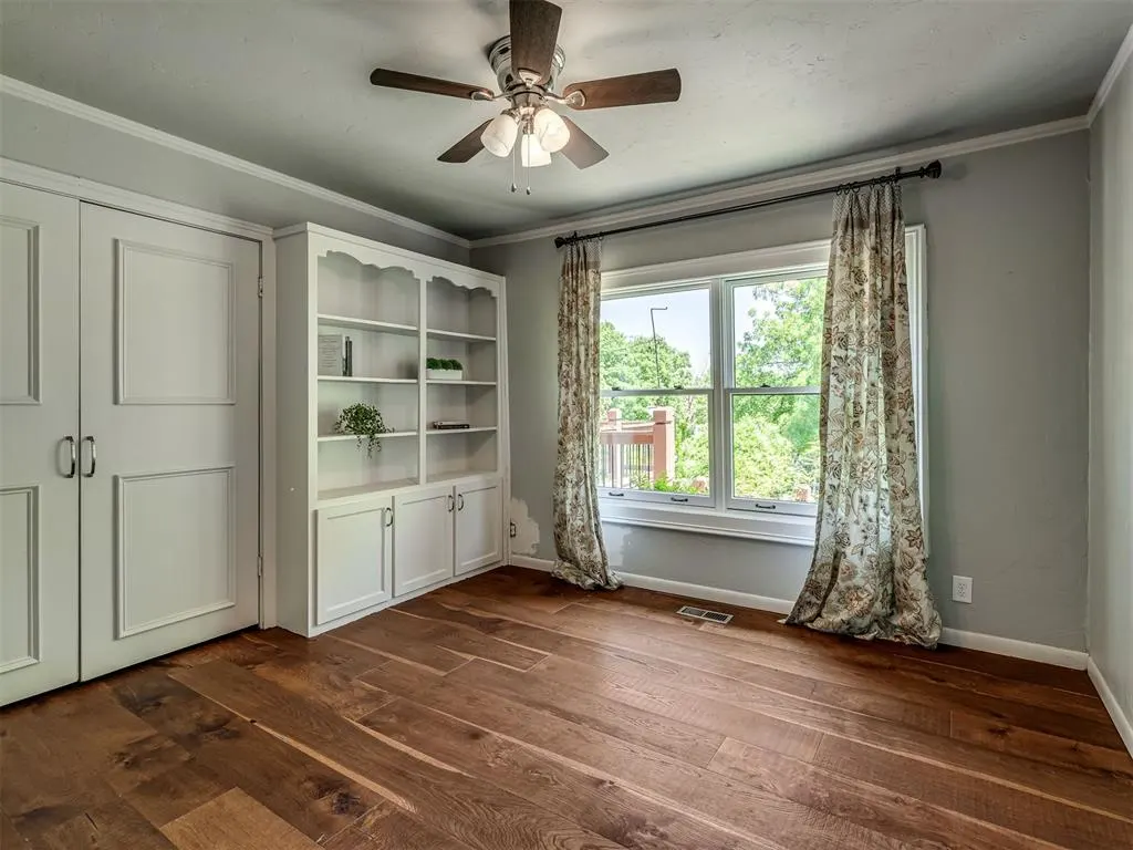 Photo 8 — 2101 E Lakewood Drive, Guthrie, OK 73044