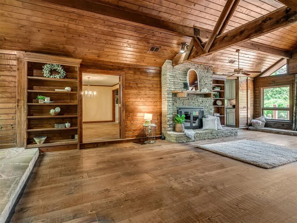 Photo 11 — 2101 E Lakewood Drive, Guthrie, OK 73044
