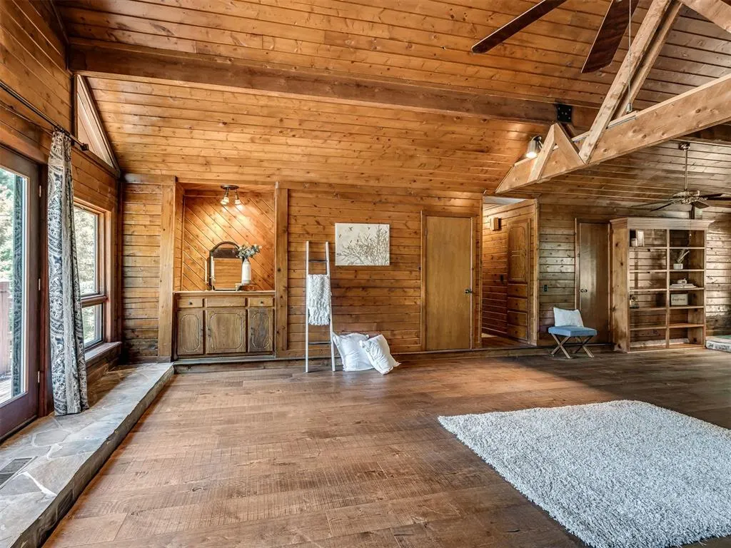 Photo 12 — 2101 E Lakewood Drive, Guthrie, OK 73044
