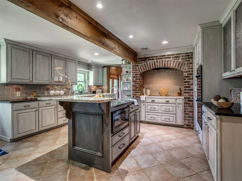 Photo 15 — 2101 E Lakewood Drive, Guthrie, OK 73044