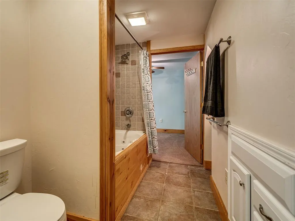 Photo 45 — 2101 E Lakewood Drive, Guthrie, OK 73044