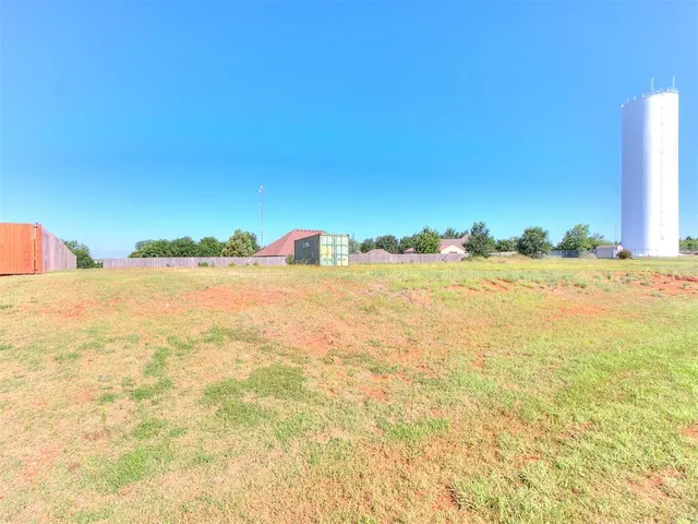 Photo 8 — 3689 Merlin Court, Newcastle, OK 73065