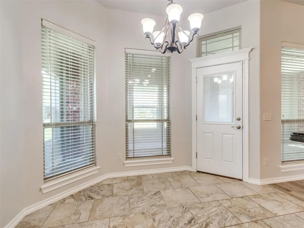 Photo 17 — 1059 Fox Run Lane, Blanchard, OK 73010