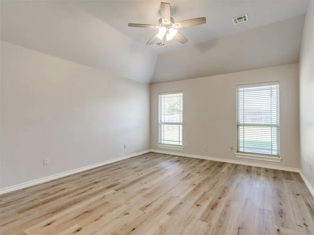 Photo 20 — 1059 Fox Run Lane, Blanchard, OK 73010