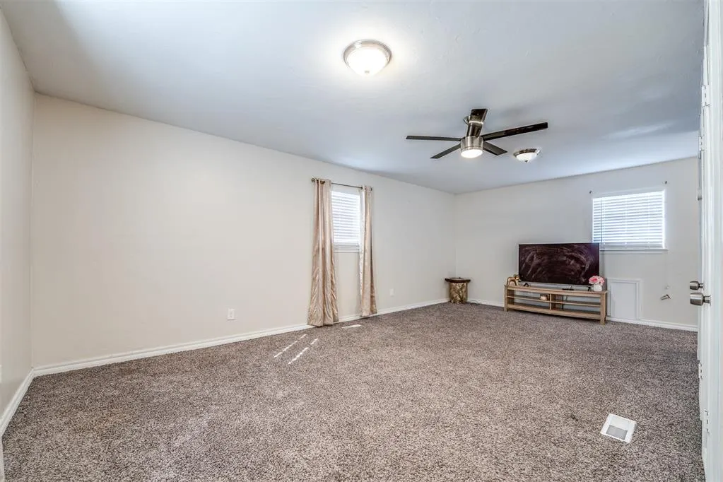 Photo 8 — 3105 N Viewpoint Drive, Midwest City, OK 73110