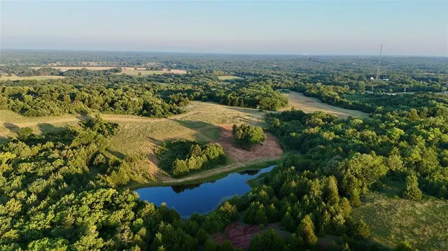 Photo 2 — 3 9 Highway, Earlsboro, OK 74840
