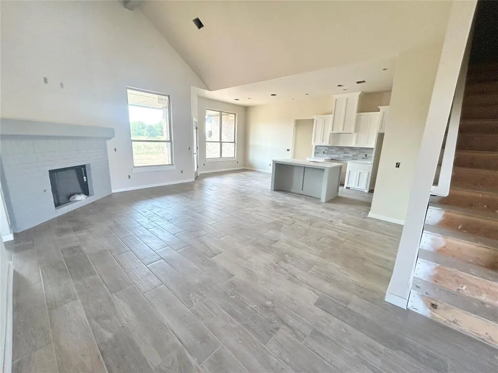 Photo 3 — 1901 Hamzas Court, Yukon, OK 73099