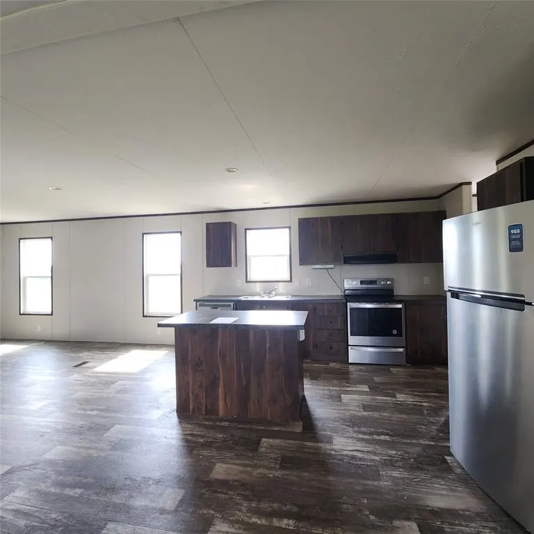 Photo 4 — 10696 Chandler Way, McLoud, OK 74851