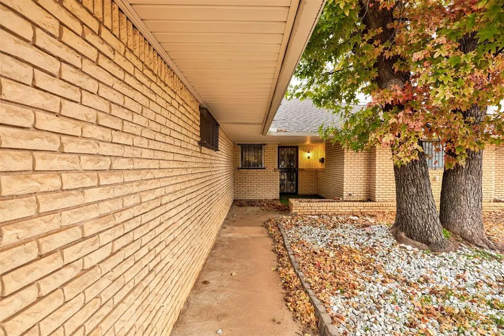 Photo 4 — 2109 NW 43rd Street, Oklahoma City, OK 73112