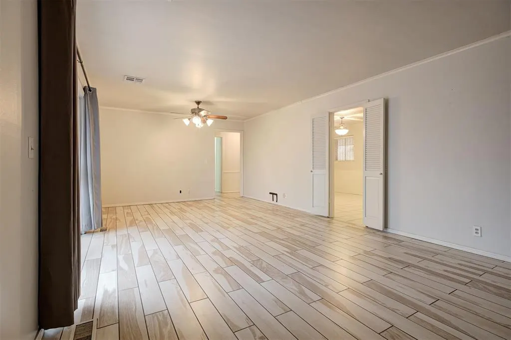 Photo 13 — 2109 NW 43rd Street, Oklahoma City, OK 73112