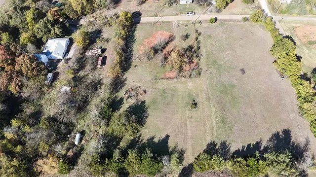 Photo 4 — 1609 E Roosevelt Avenue, Guthrie, OK 73044