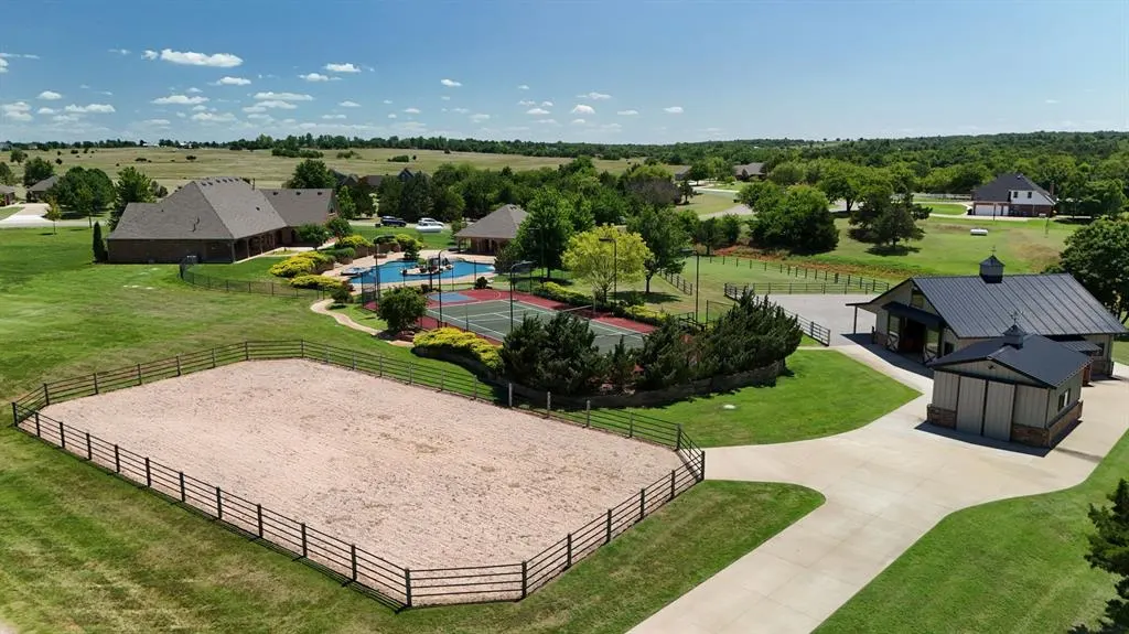 Photo 24 — 13135 Big Cedar Lane, Yukon, OK 73099