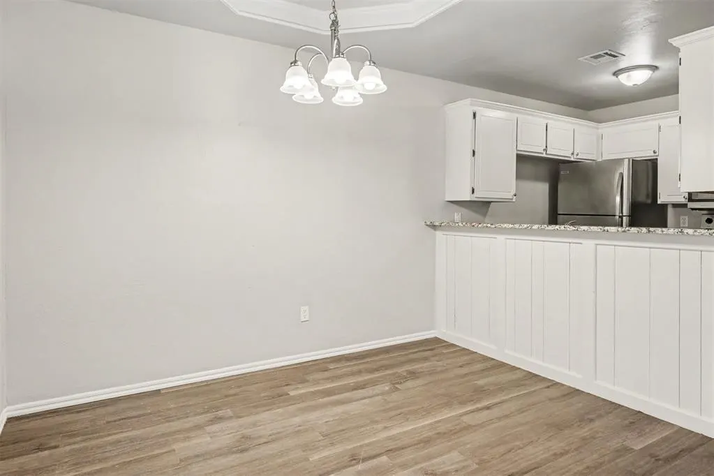 Photo 4 — 2113 S Robinson Avenue, Moore, OK 73170