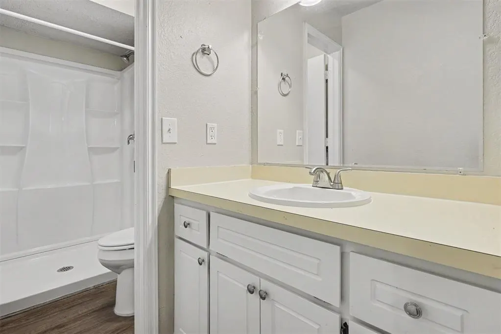 Photo 13 — 2113 S Robinson Avenue, Moore, OK 73170