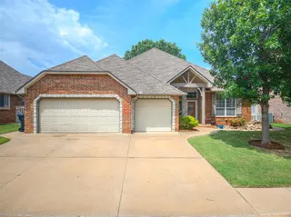 Sold home at 16609 Village Garden Drive
