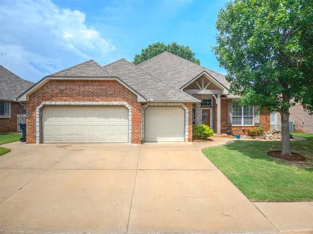Front exterior — 16609 Village Garden Drive, Edmond, OK 73012