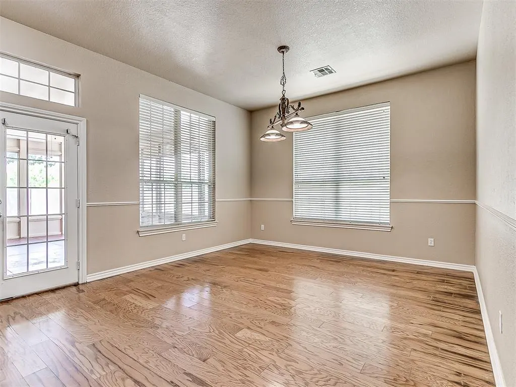 Photo 12 — 16609 Village Garden Drive, Edmond, OK 73012