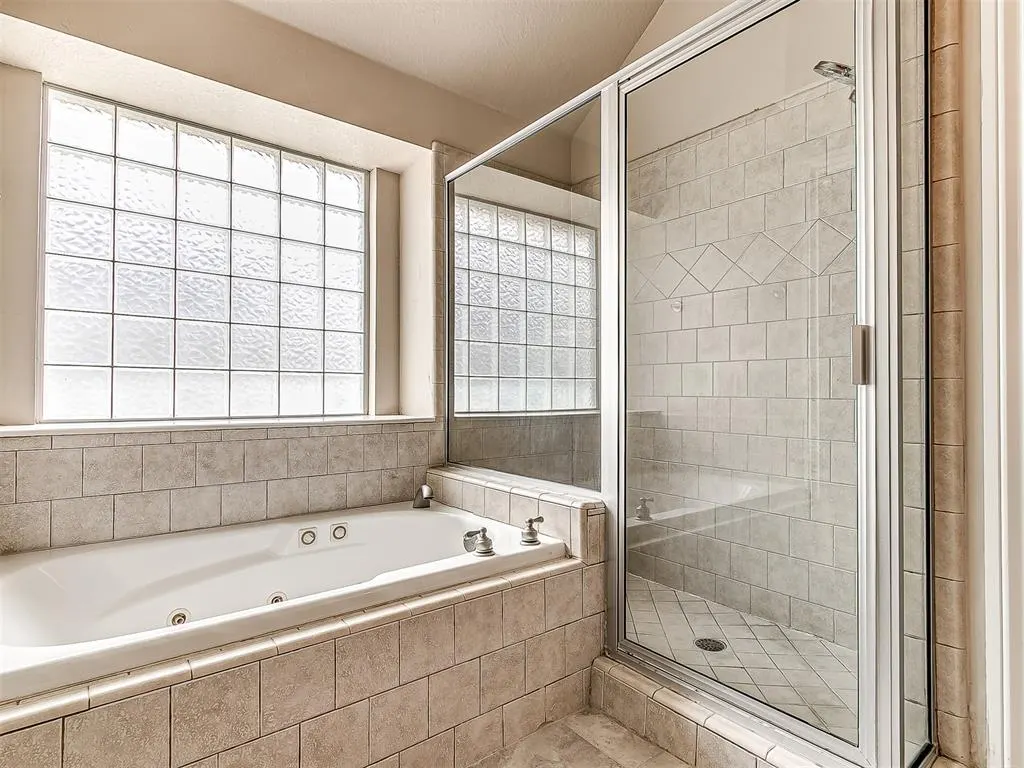 Photo 24 — 16609 Village Garden Drive, Edmond, OK 73012