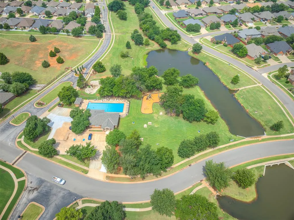 Photo 45 — 16609 Village Garden Drive, Edmond, OK 73012
