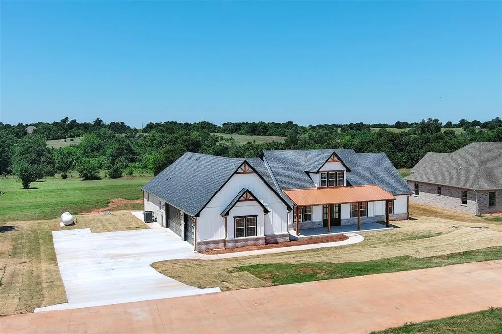 Photo 4 — 1160 Wolf Creek Drive, Blanchard, OK 73010