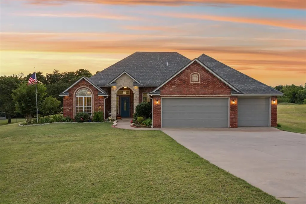 Front exterior — 2267 Sandpiper Drive, Blanchard, OK 73010